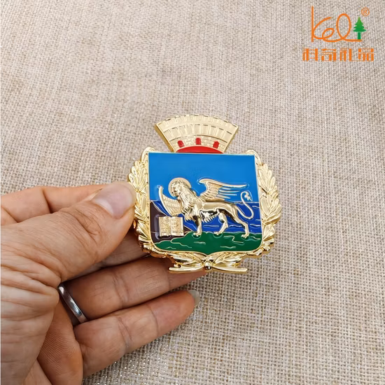 No hay MOQ Promoción Logotipo personalizado Moda 3D Pin de solapa de metal Fottball Club de béisbol Esmalte duro suave Emblema deportivo Insignia para regalo promocional